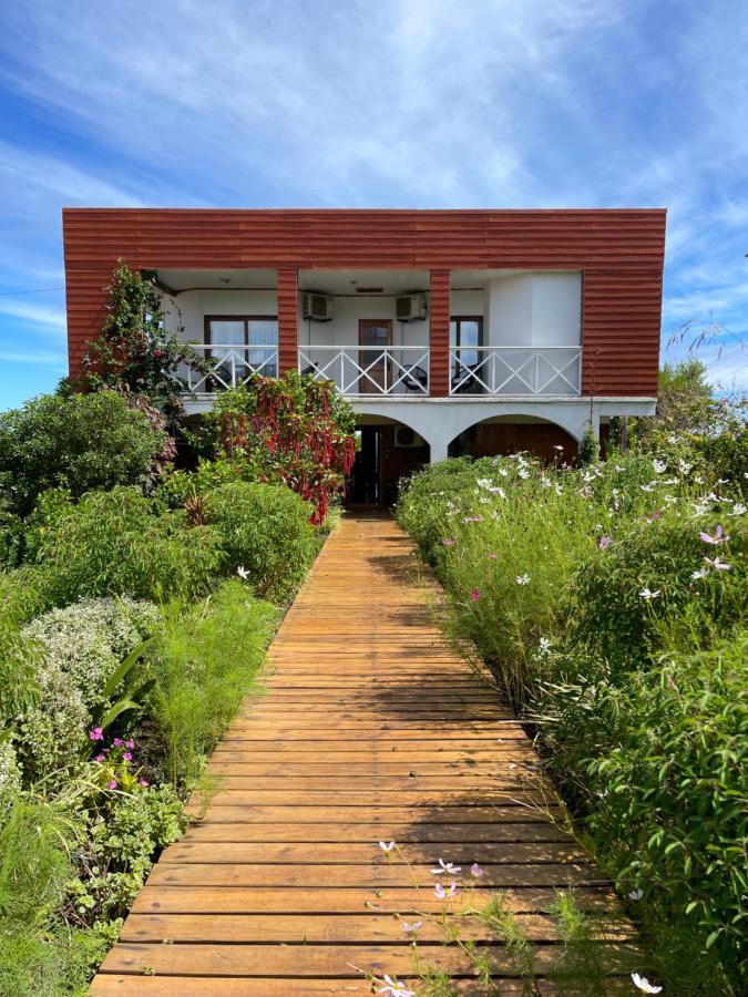 Teanehi Bed&Breakfast Hanga Roa Exterior foto