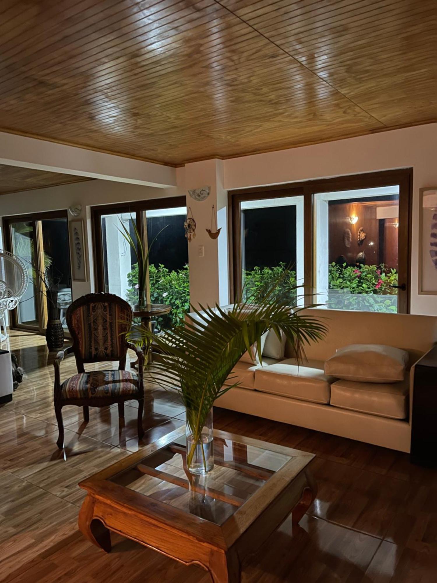 Teanehi Bed&Breakfast Hanga Roa Exterior foto