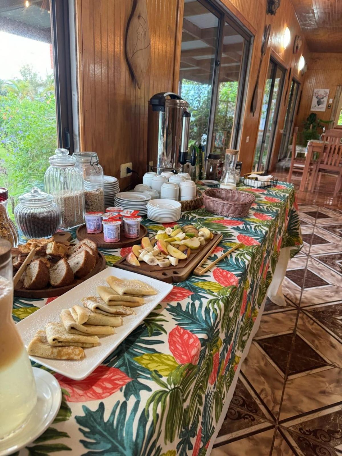 Teanehi Bed&Breakfast Hanga Roa Exterior foto