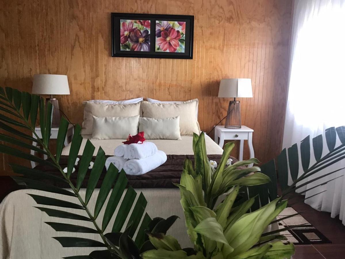 Teanehi Bed&Breakfast Hanga Roa Exterior foto