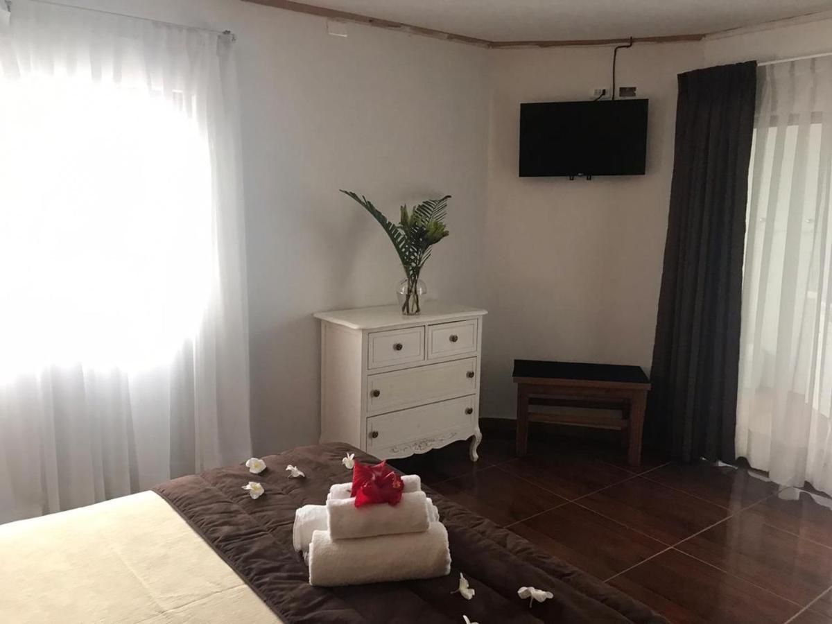 Teanehi Bed&Breakfast Hanga Roa Exterior foto